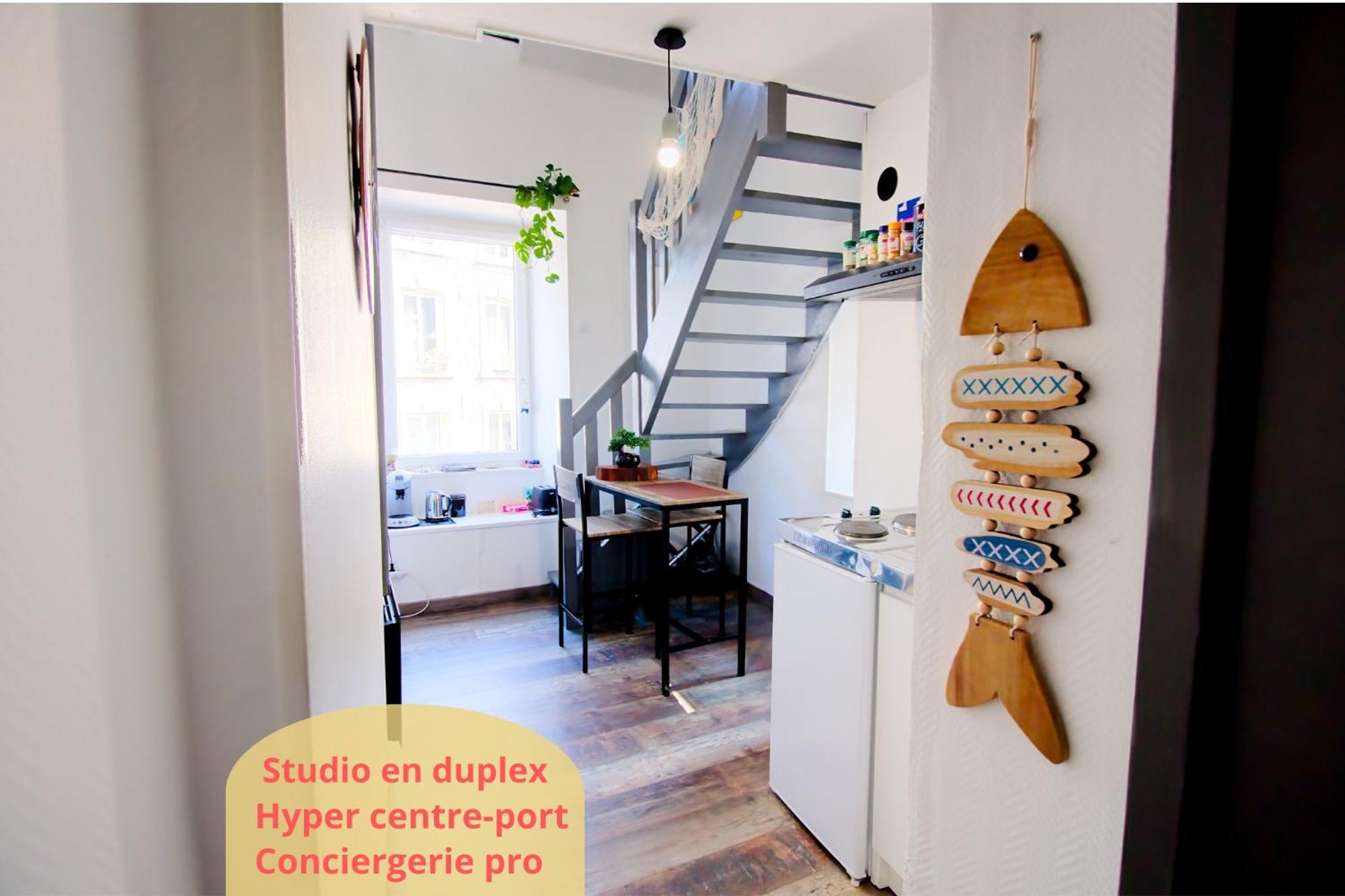 Petit Duplex Lumineux, Hyper Centre A 2 Pas Du Port, Intendance Luxury Host Cherbourg-en-Cotentin Extérieur photo